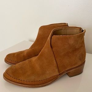 Soludos Venetian Bootie
